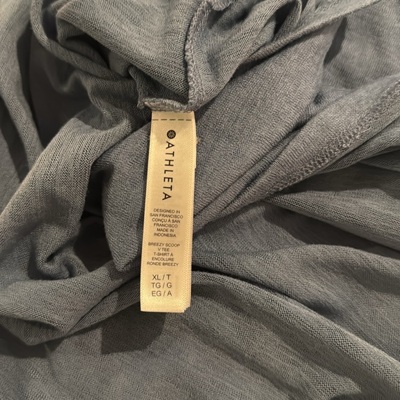 NWOT Athleta Tee - Picture 7 of 10
